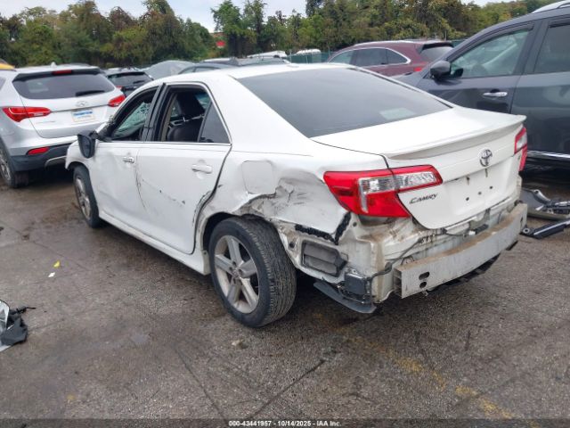 Toyota Camry Se Image 5