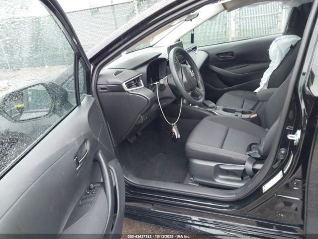 Toyota Corolla Le Image 6