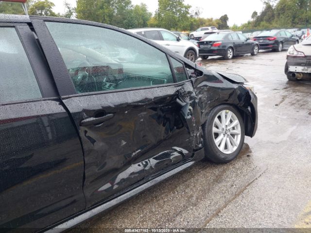 Toyota Corolla Le Image 3