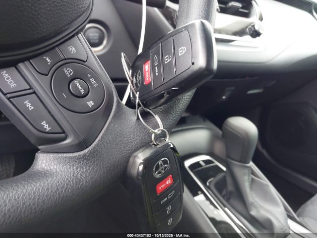 Toyota Corolla Le Image 7