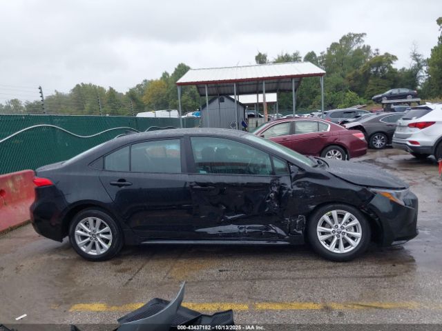 Toyota Corolla Le Image 15