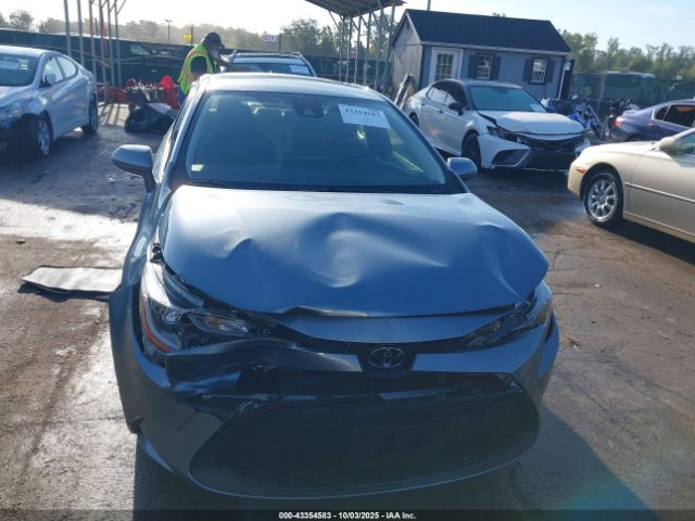 Toyota Corolla Le Image 10