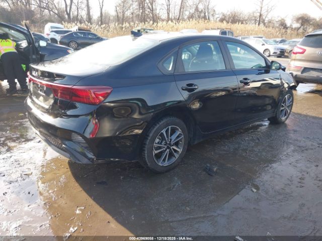 Kia Forte Lxs Image 6