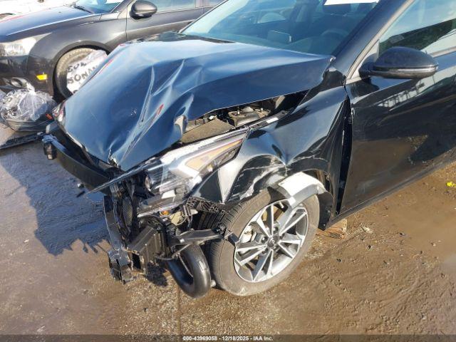 Kia Forte Lxs Image 18