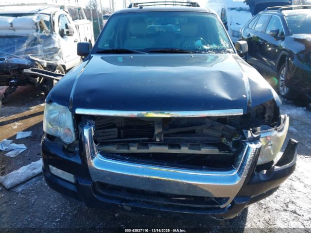 Ford Explorer Xlt Image 11