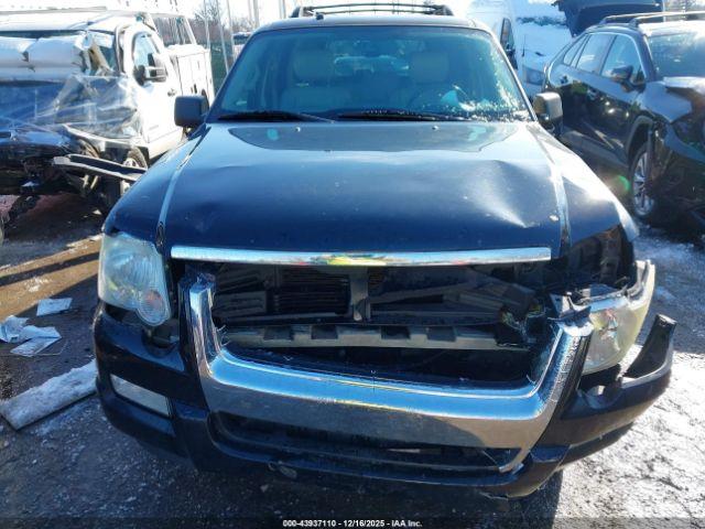 Ford Explorer Xlt Image 11