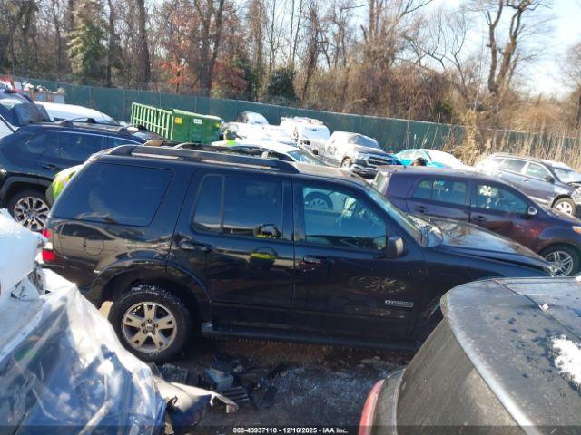 Ford Explorer Xlt Image 12