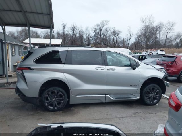 Toyota Sienna Xse Image 15