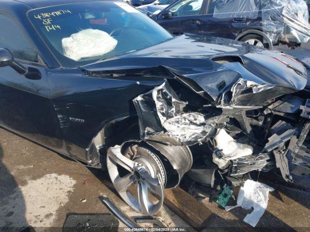 Dodge Challenger Image 11