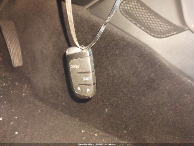 Dodge Challenger Image 14