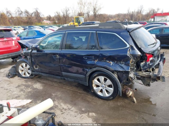 Subaru Outback 2.5i Limited Image 10