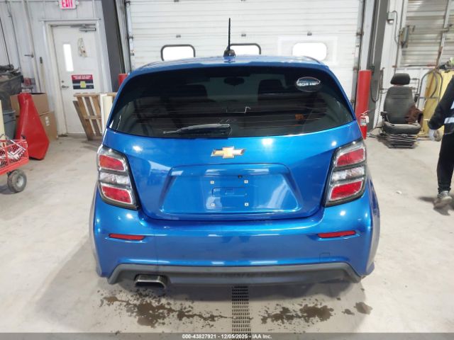 Chevrolet Sonic Lt Auto Image 17