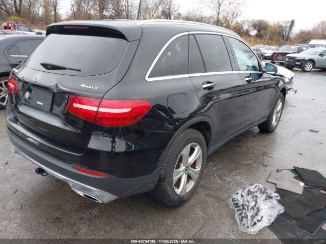 Mercedes-Benz GLC 4matic Image 10
