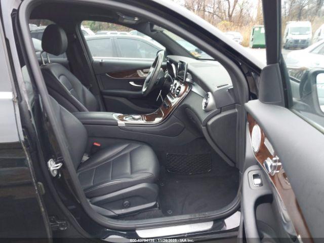 Mercedes-Benz GLC 4matic Image 5