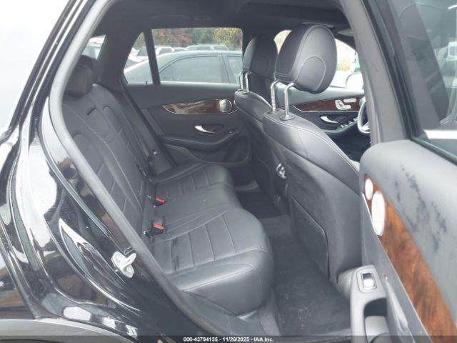 Mercedes-Benz GLC 4matic Image 3