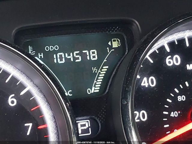 Nissan Versa 1.6 Sv Image 7