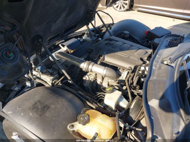 Pontiac Solstice Image 2