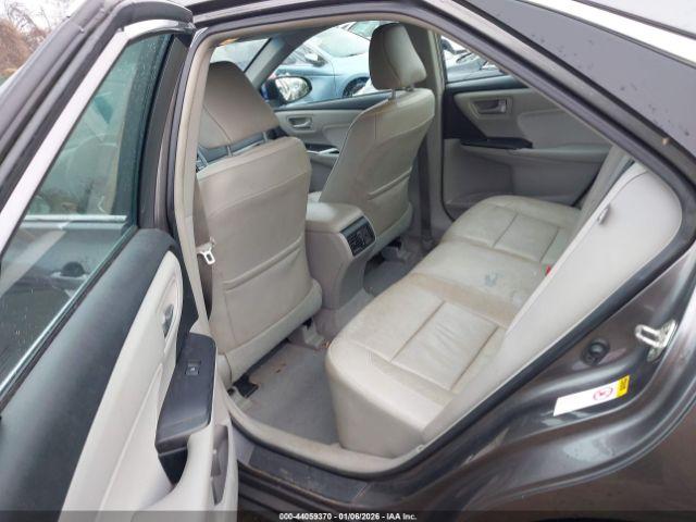 Toyota Camry Xle Image 10