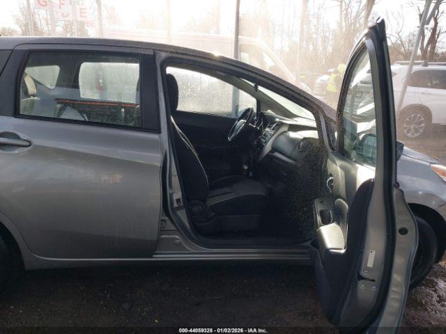 Nissan Versa Sv Image 6