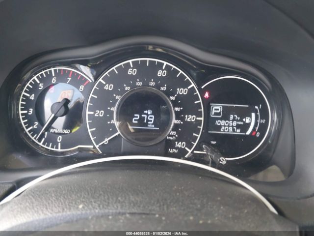 Nissan Versa Sv Image 4