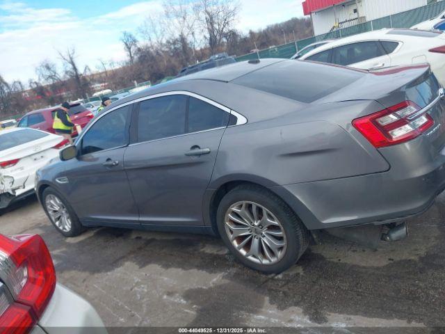 Ford Taurus Limited Image 11