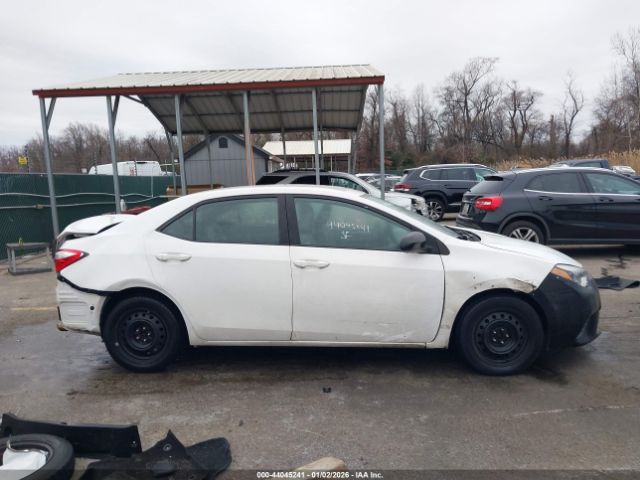 Toyota Corolla Le Image 8