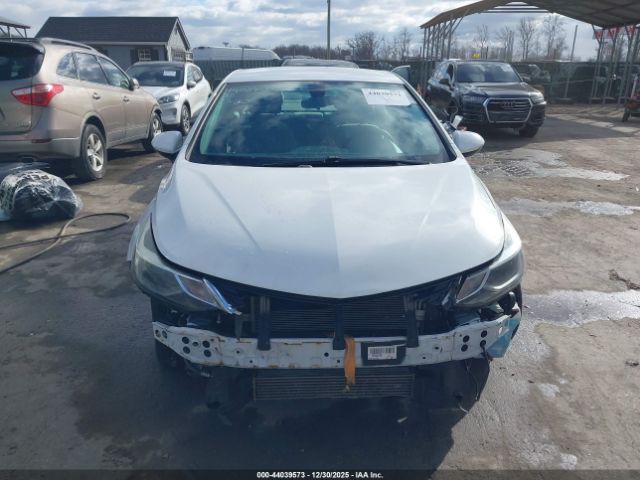 Chevrolet Cruze Lt Auto Image 12