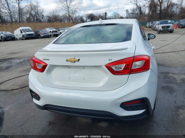 Chevrolet Cruze Lt Auto Image 9