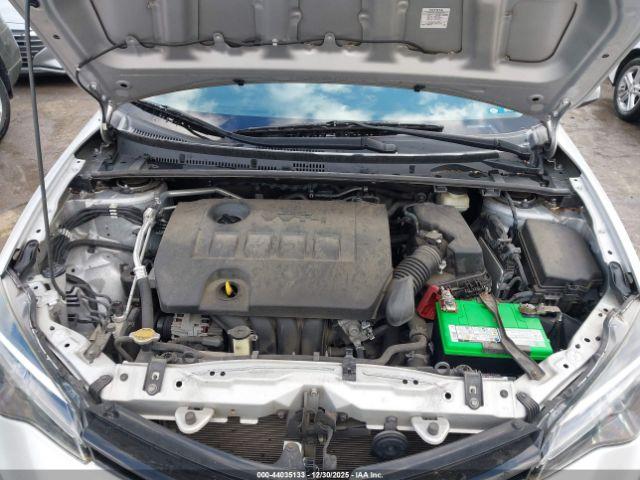 Toyota Corolla Le Image 12