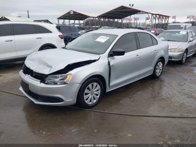 Volkswagen Jetta 2.0l S Image 2