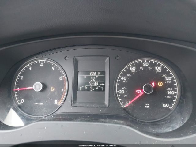 Volkswagen Jetta 2.0l S Image 6