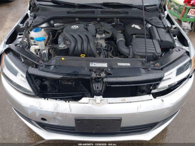 Volkswagen Jetta 2.0l S Image 10