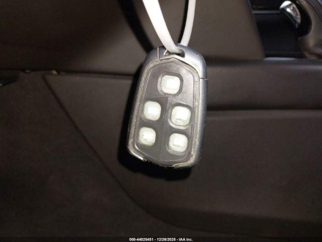 Cadillac XTS Luxury Image 7