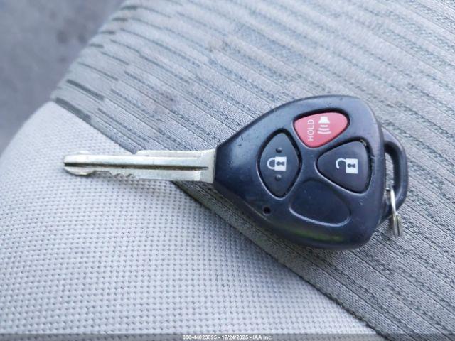 Toyota RAV4 Image 17