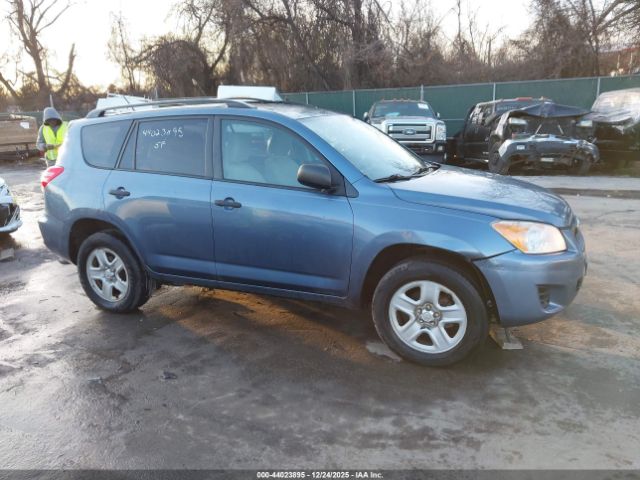 Toyota RAV4 Image 15