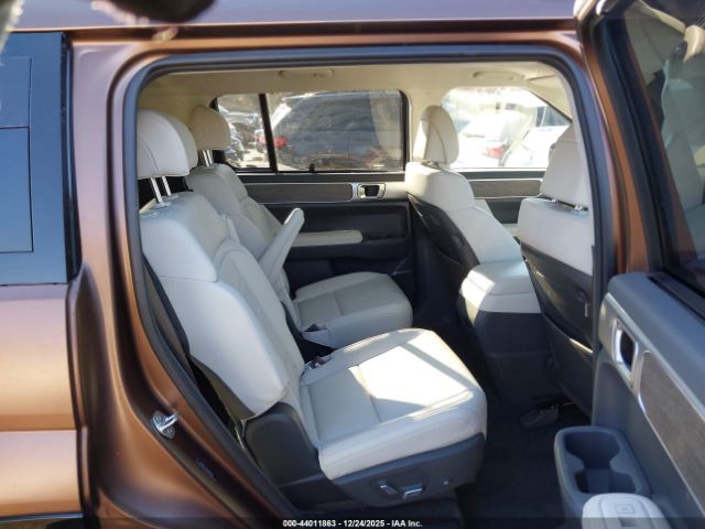 Hyundai SANTA FE Calligraphy Image 13