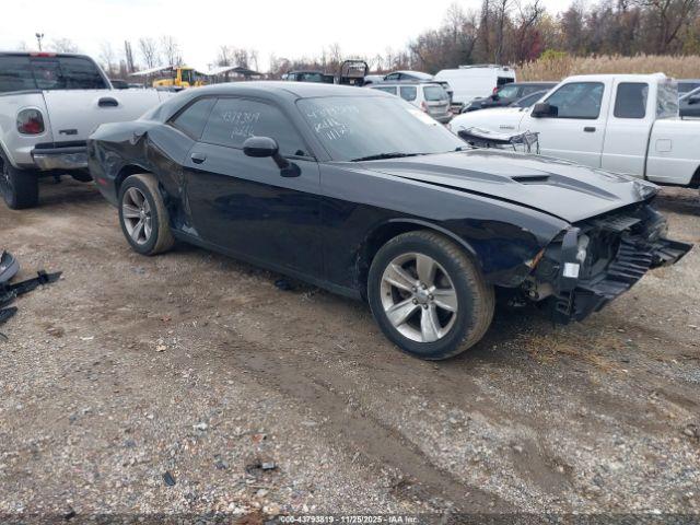  Salvage Dodge Challenger