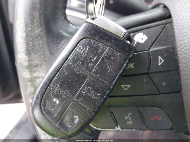 Dodge Challenger Sxt Image 6