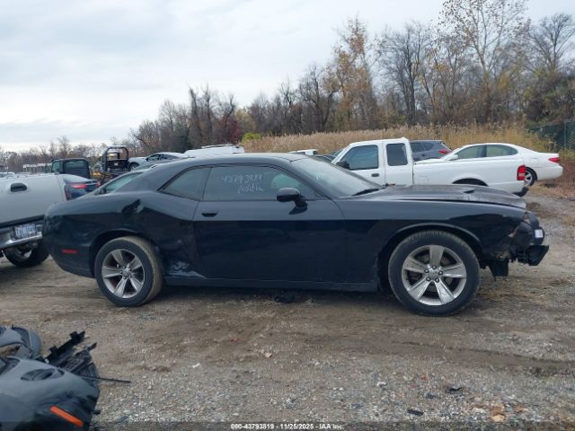 Dodge Challenger Sxt Image 7