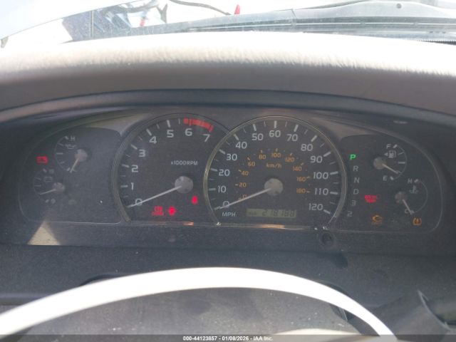 Toyota Sequoia Sr5 V8 Image 8