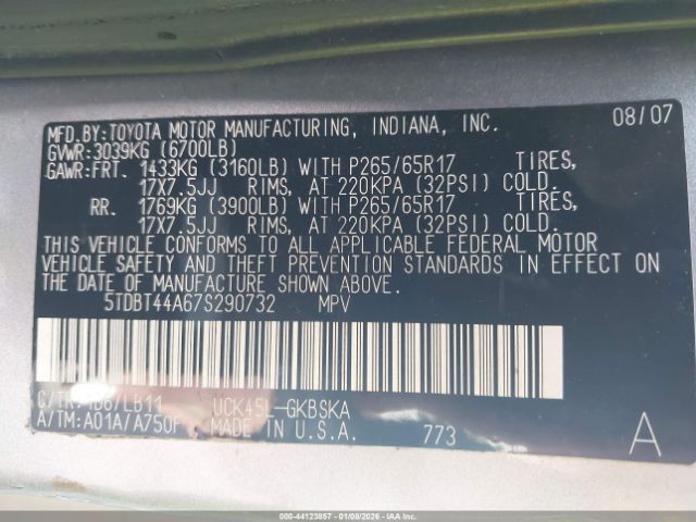 Toyota Sequoia Sr5 V8 Image 3