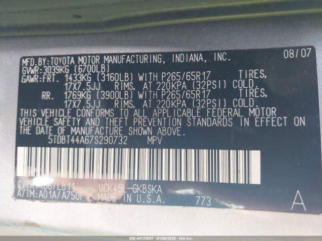 Toyota Sequoia Sr5 V8 Image 3