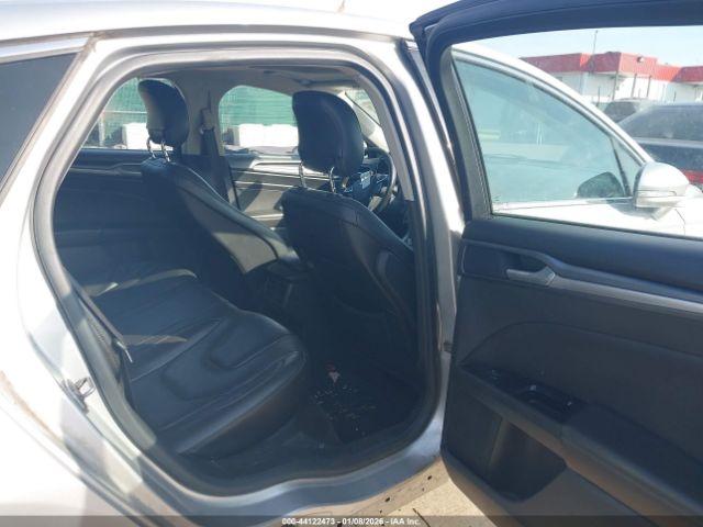 Ford Fusion Titanium Image 10