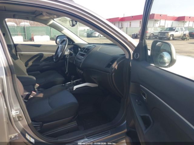 Mitsubishi Outlander Se Image 4