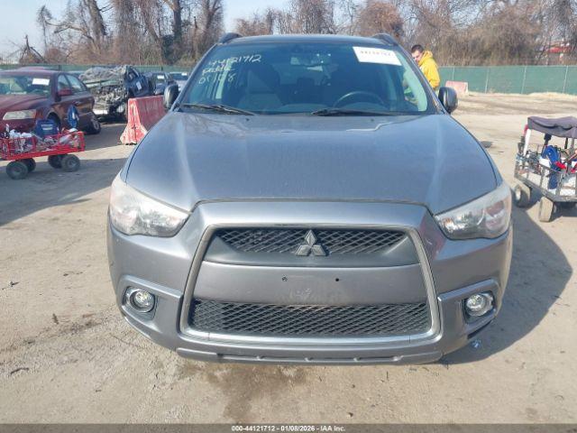 Mitsubishi Outlander Se Image 7