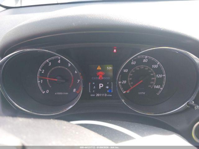 Mitsubishi Outlander Se Image 5