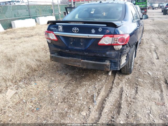 Toyota Corolla S Image 6