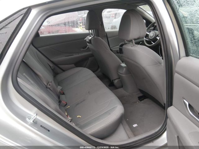 Hyundai ELANTRA Sel Image 7