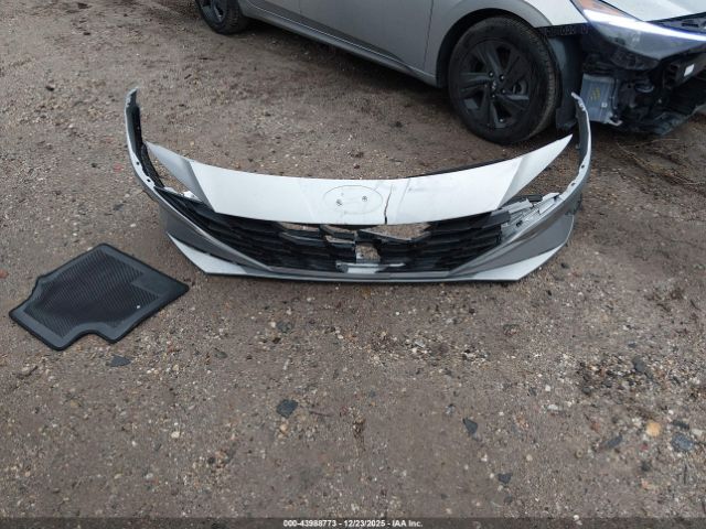 Hyundai ELANTRA Sel Image 13