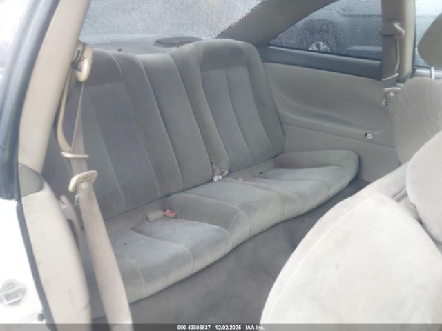 Toyota Camry Se Image 5